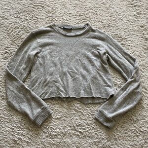 **Brandy Melville Gray Cropped Long Sleeve**
